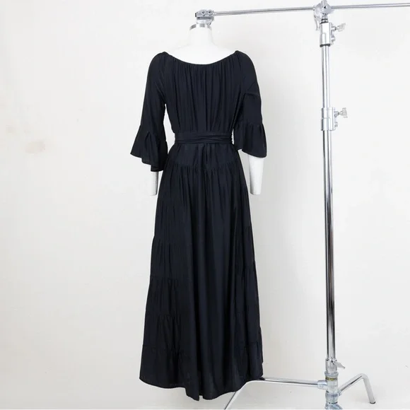 Elegant Black Maxi Dress - Picture 3 of 6